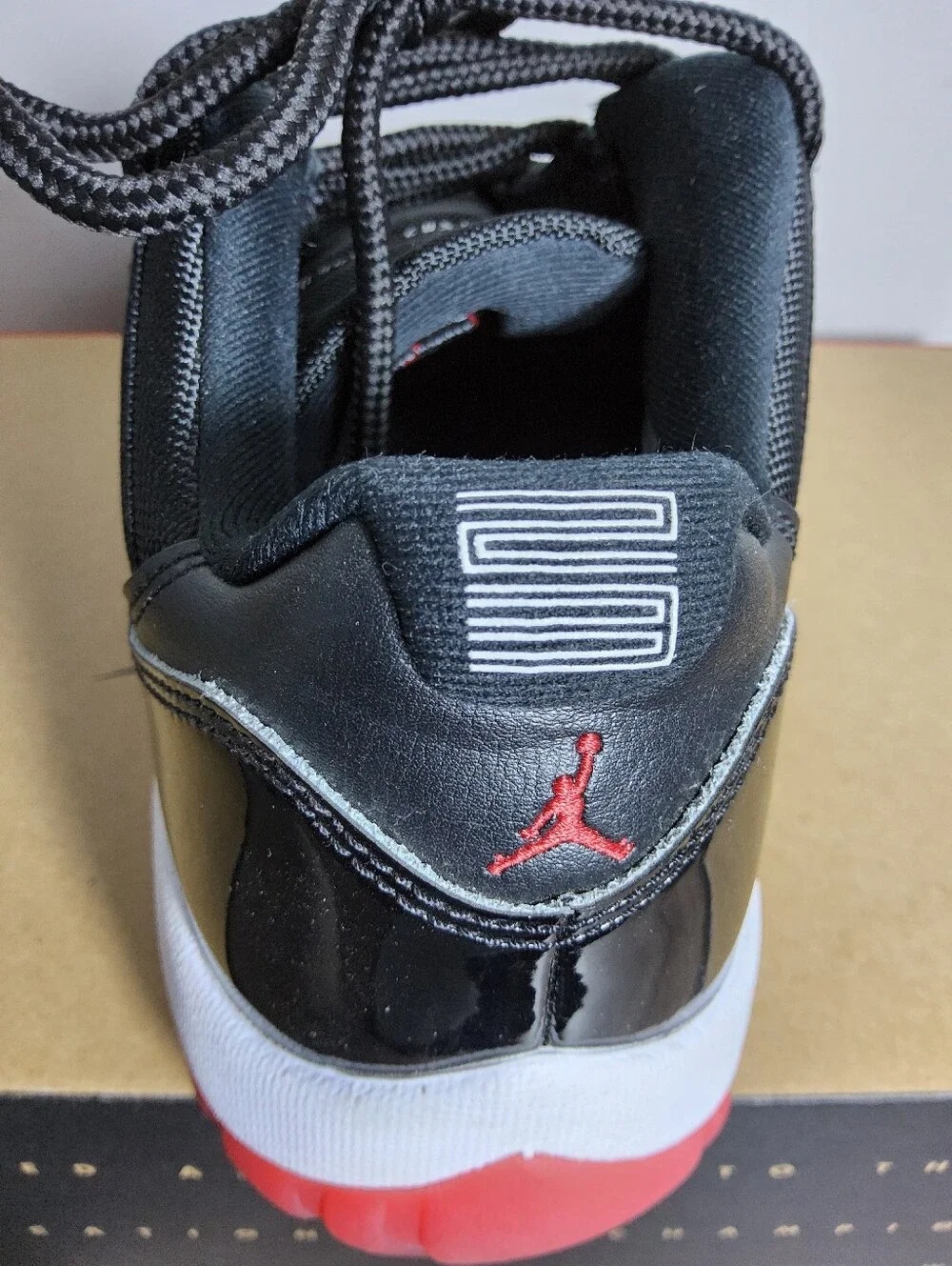Jordan Retro Low Bred FV5104-006 SZ 9.5